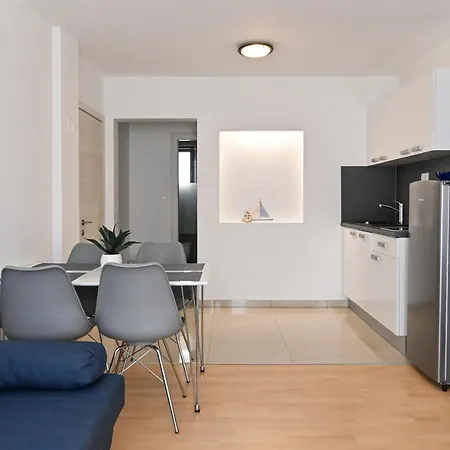 & Jadranka באסקה