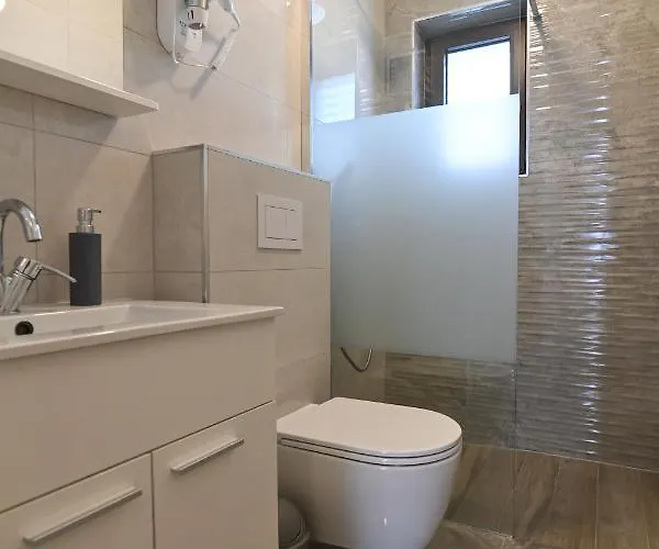 Pensjonat & Jadranka 3*